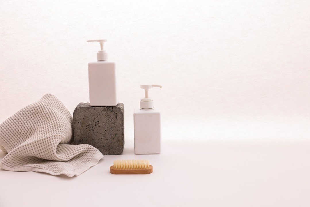 conditioner/shampoo pump bottles