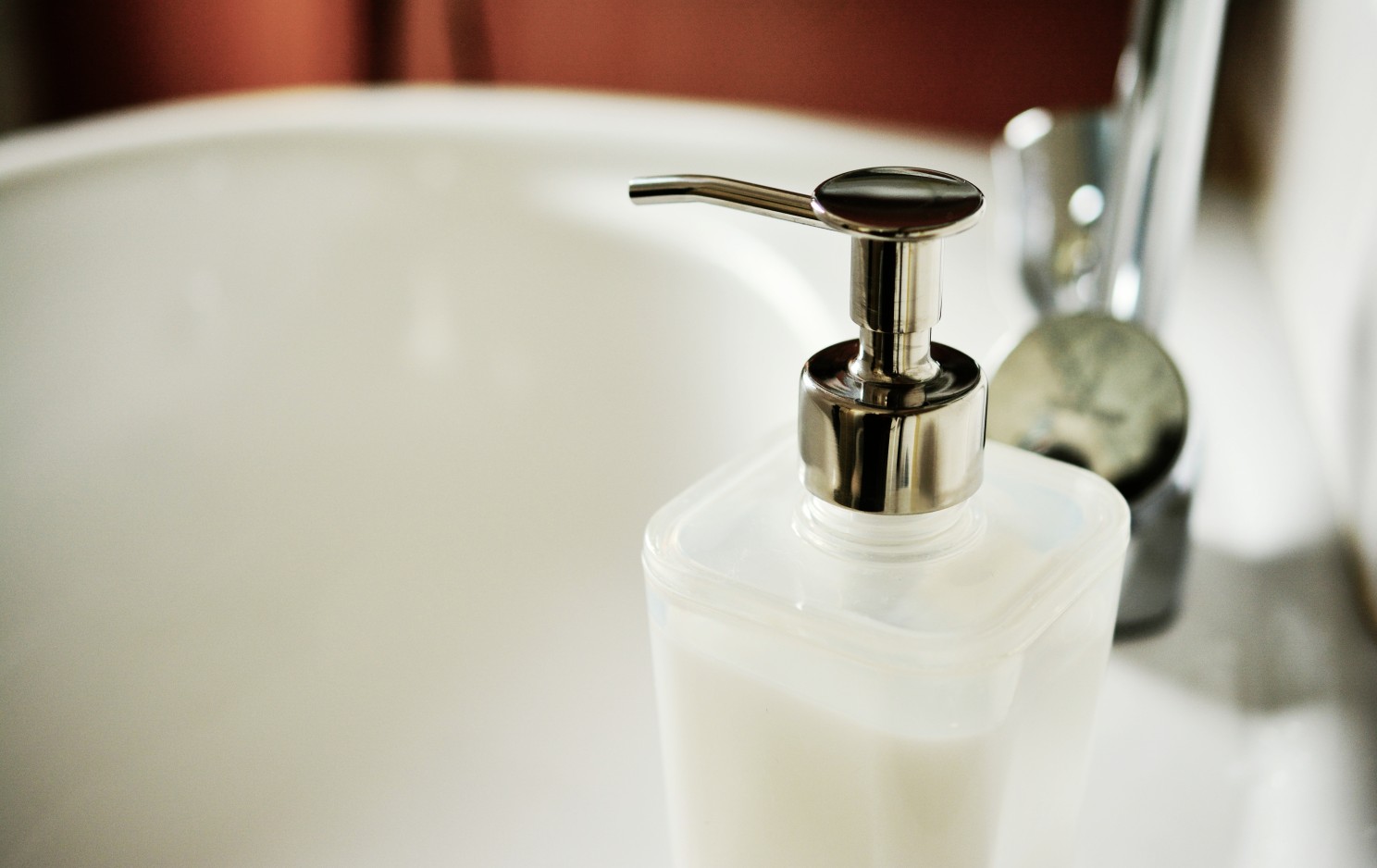 close up pic of handwash bottle